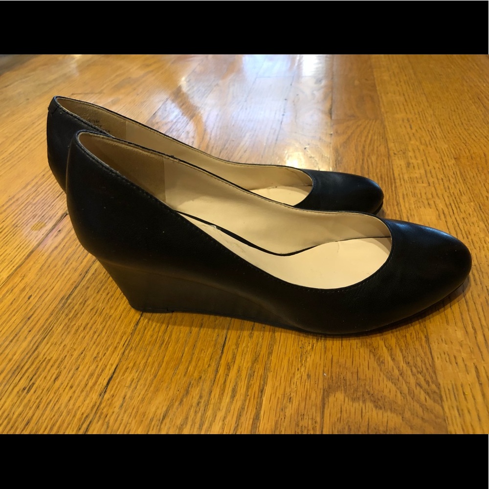 Nine West Black Wedge Heels Sz 6.5